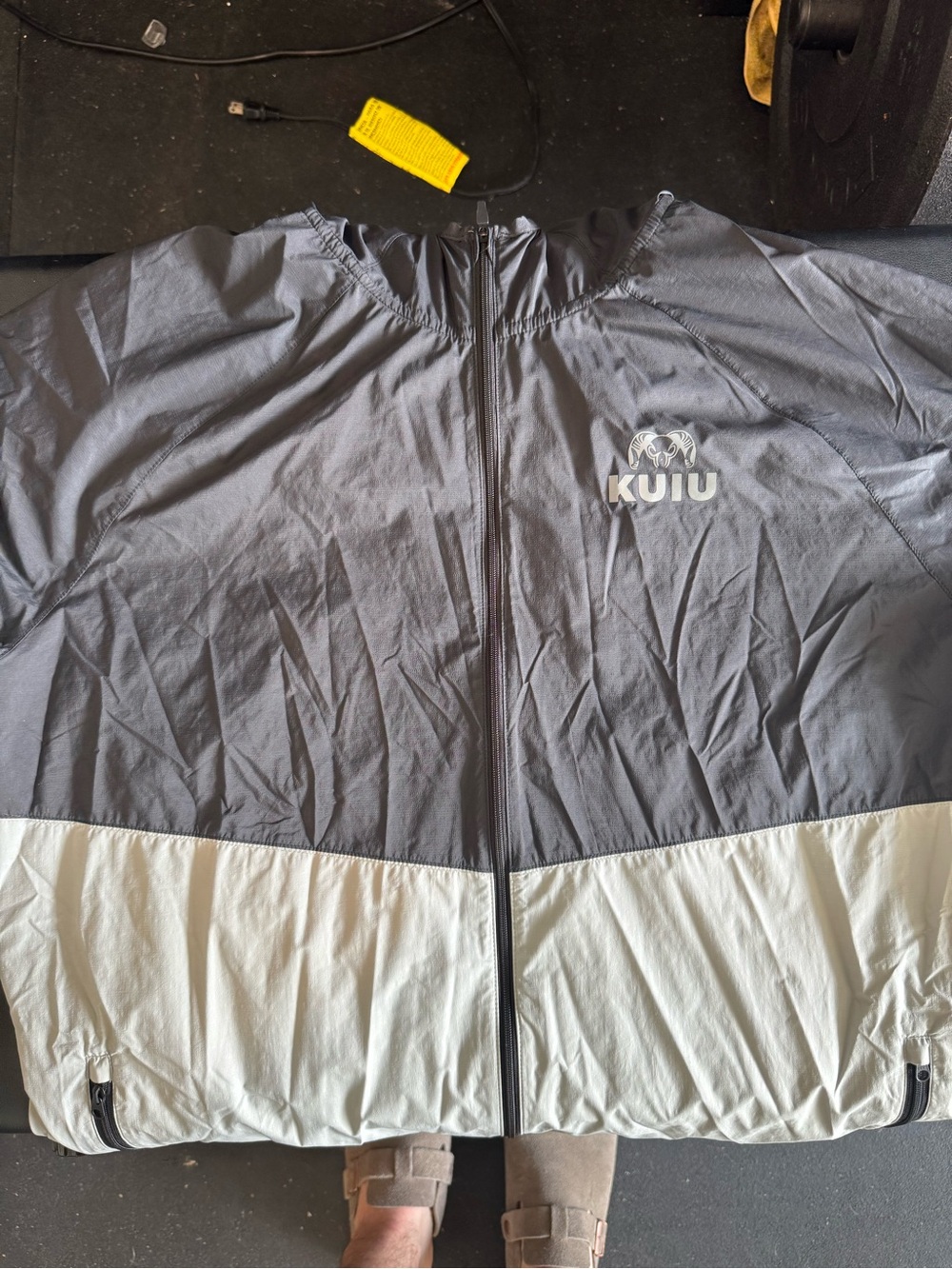 KUIU Men’s Two-Tone Windbreaker Jacket - Gray & White